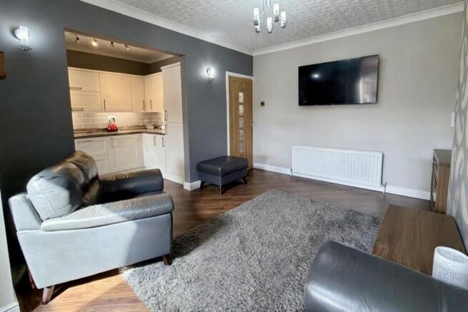 3 bed Semi-Detached for sale Image 11