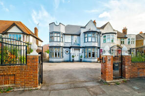 20, Aldersbrook Road, Wanstead, London E12 5HH