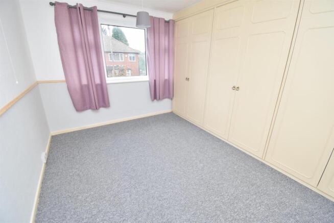 2 bed Semi-Detached to rent Image 9