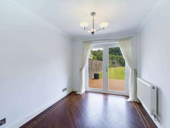 Dining room (2)