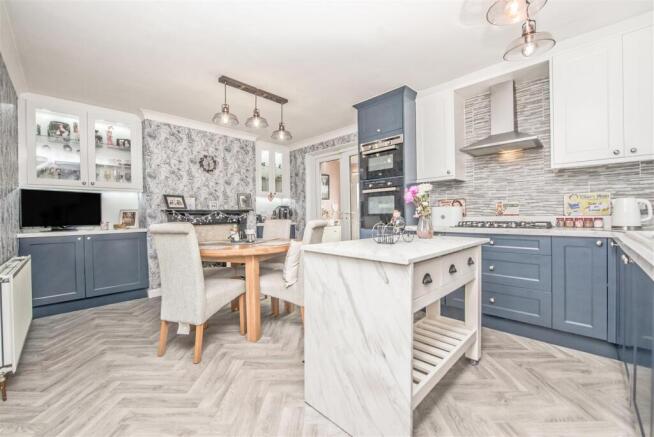 Fitted Dining Kitchen: