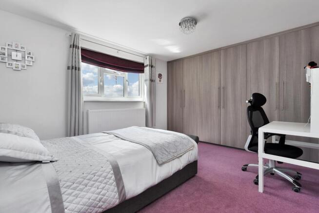 BEDROOM 2