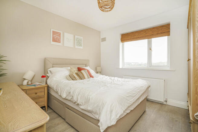 3 bed Semi-Detached for sale Image 9