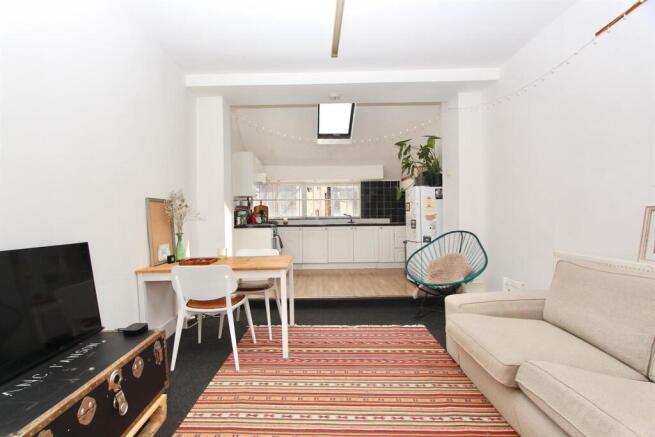 Stoke Newington Road, N16