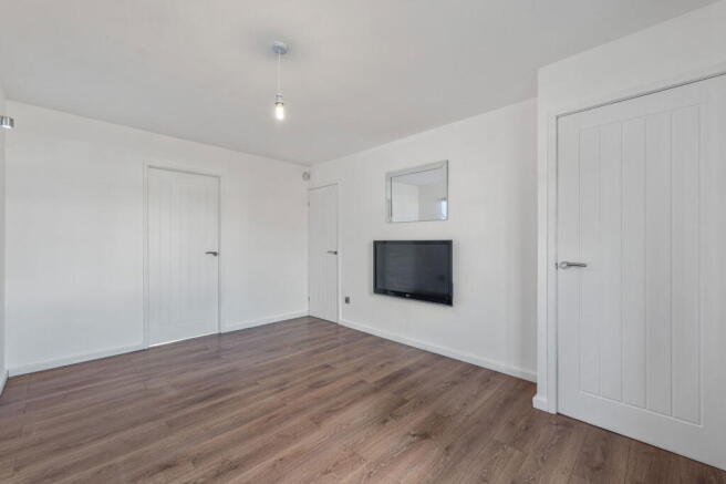 2 bed Semi-Detached for sale Image 4