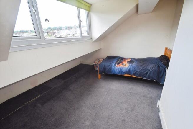 3 bed Terraced for sale Image 9