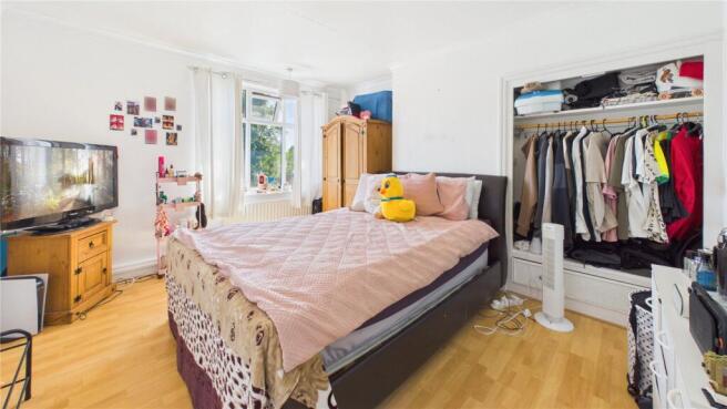 3 bed Semi-Detached for sale Image 6