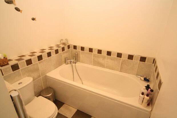 En Suite Bathroom