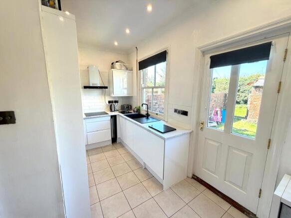 2 bed Terraced for sale Image 4