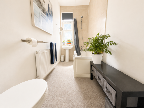 2 bed Terraced for sale Image 7