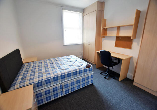 1550250049_Bedroom_1
