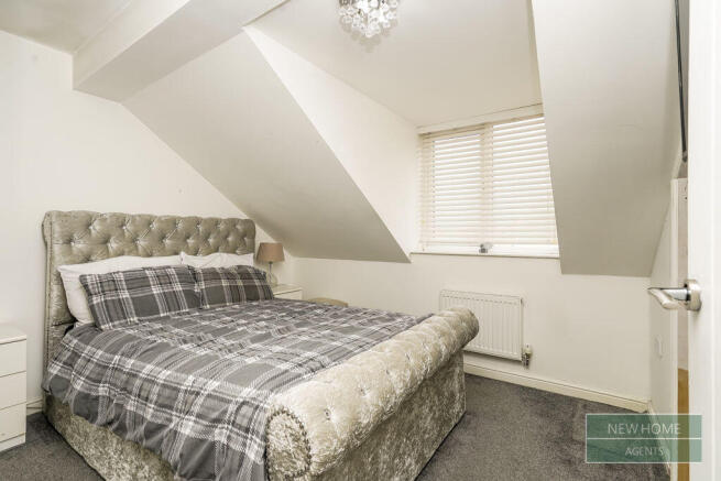 4 bed Semi-Detached for sale Image 9