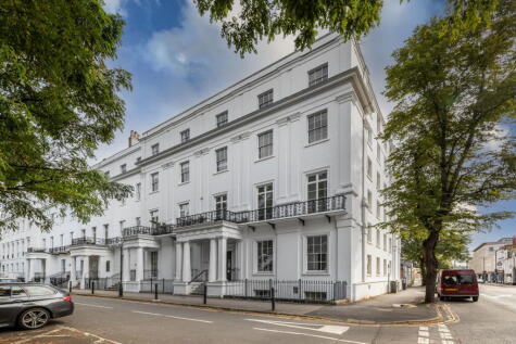 Clarendon Square, Leamington Spa, CV32 5QZ