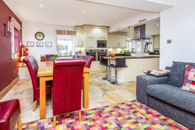 Kitchen/breakfast ro