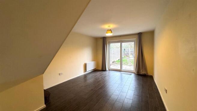 Lounge (1) - Copy.jpg