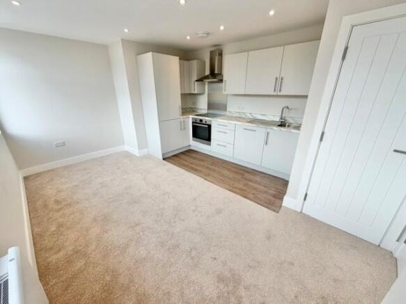 1 bed Apartment to rent Image 2