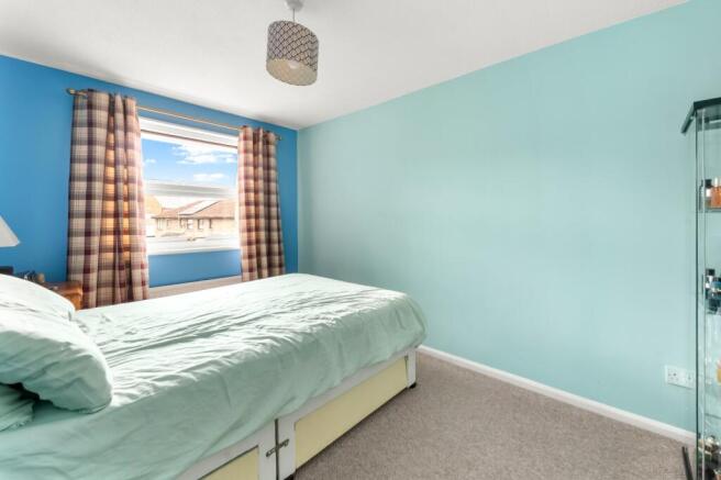 3 bed Semi-Detached for sale Image 6