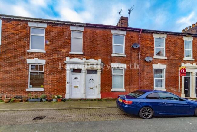 2-bed house on Carnarvon Road, Preston, £110,000