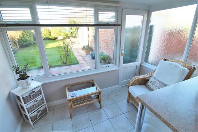 CONSERVATORY/UTILITY