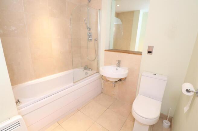 2 bed Flat to rent Image 8