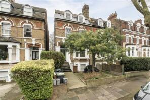 Flat D, Pepys Lodge, Pepys Road, London SE14 5SA