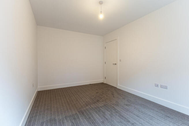 3 bed Terraced to rent Image 10