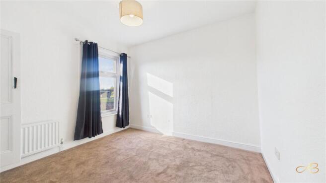 2 bed End of Terrace to rent Image 6
