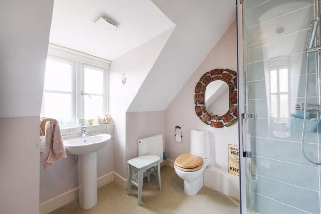 En-Suite Showe...