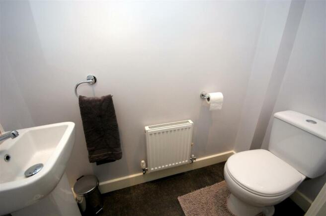 Downstairs WC.JPG
