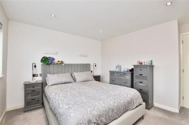 3 bed Semi-Detached for sale Image 11