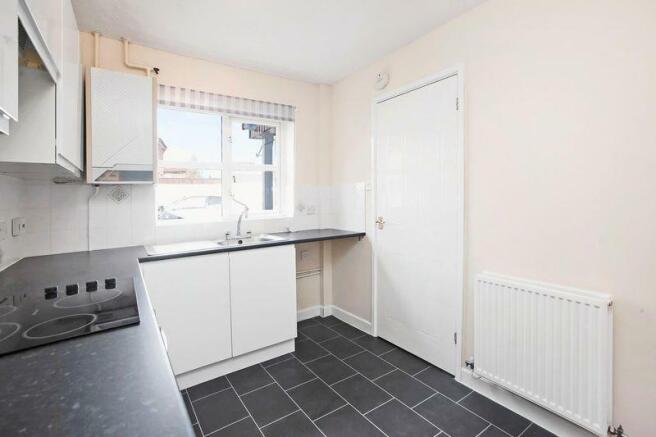 _8-potterton-close31031766WEB.jpg