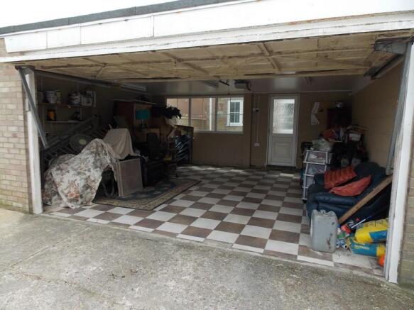 Garage 2