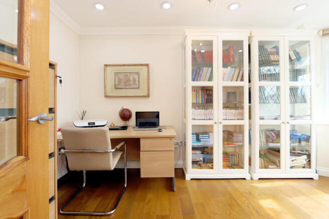 Photo 8