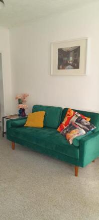 2 bed House to rent Image 7