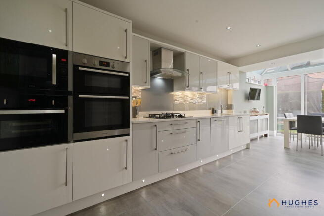 3 bed Detached for sale Image 5