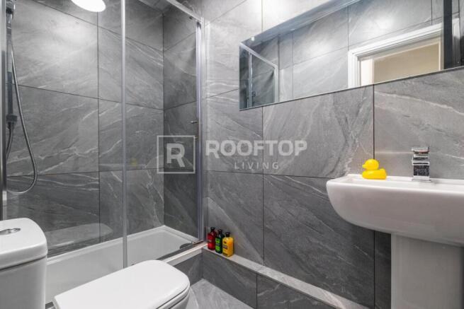 2 bed House to rent Image 8