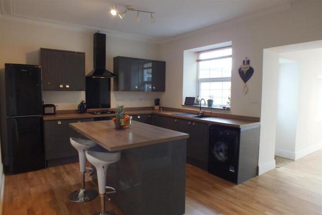 Kitchen/Dining Room