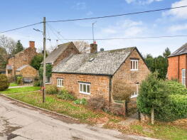 6 Chapel Cottage, The Green, Daventry NN11 6UT