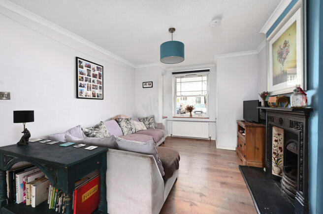 25 Lowlands Rd (3...