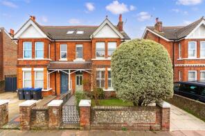 42, Woodlea Road, Tarring, Worthing BN13 1BN