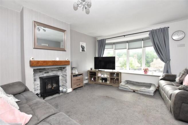3 bed Town House for sale Image 4