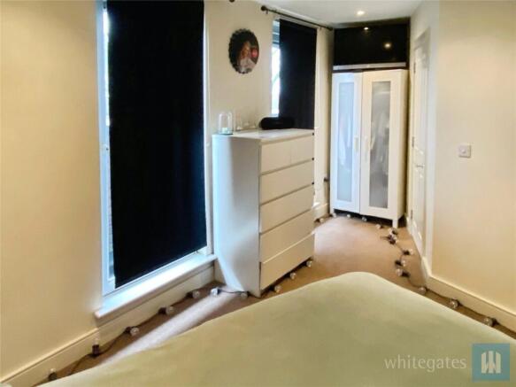 2 bed Apartment for sale Image 6