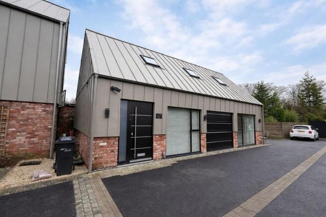 99921A33-1E7E-4EE...