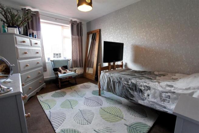 Bed 2 (2).JPG