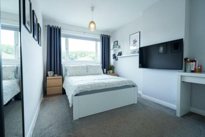 Bedroom 1-1.jpg