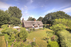 Pyes Farm Cottages, Mole Hill Green, Molehill Green Road, Felsted CM6 3JR