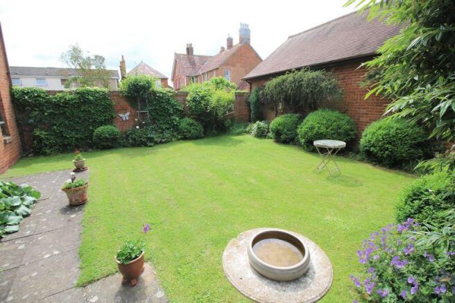Sunny garden 2