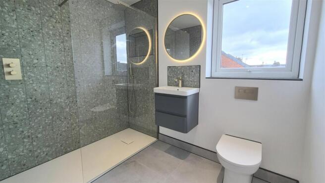 Master Ensuite