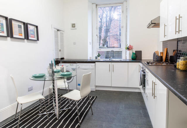 Kitchen/ Dining