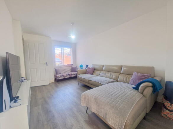 Lamport Lane | Scholars Green | NN2 photo 4
